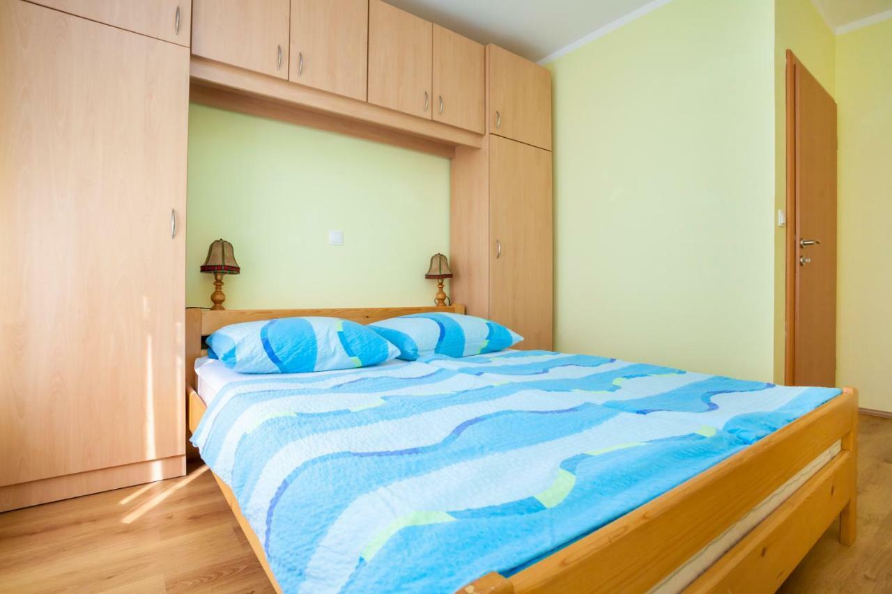 Holiday Apartment Ivica Milohnici Екстериор снимка